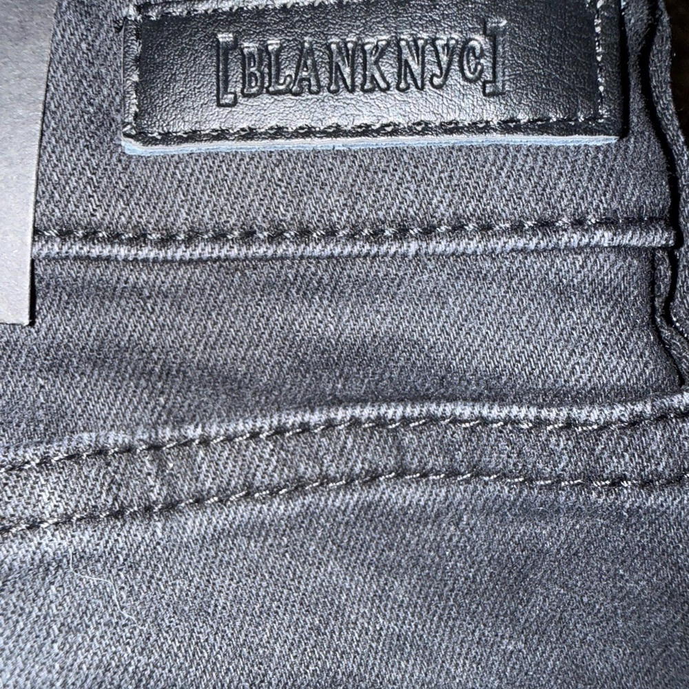 Blank NYC Black Denim Cut Off Shorts Size 29 NWT - Picture 5 of 5